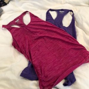 Set of 2 workout tops in pink and purple